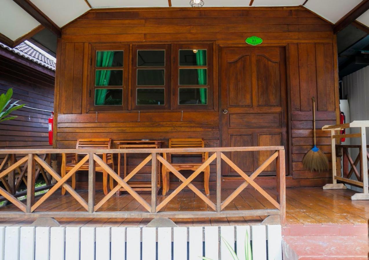 Chareena Beachside Koh Lipe Ngoại thất bức ảnh